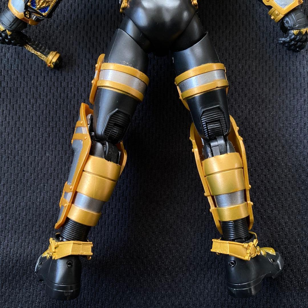 S.H.Figuarts 仮面ライダーブレイド 剣 キングフォーム フィギュア