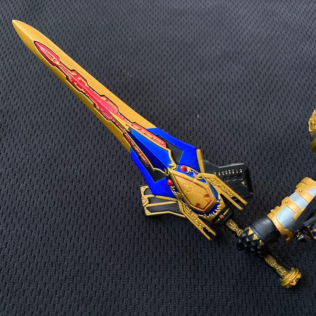 S.H.Figuarts 仮面ライダーブレイド 剣 キングフォーム フィギュア