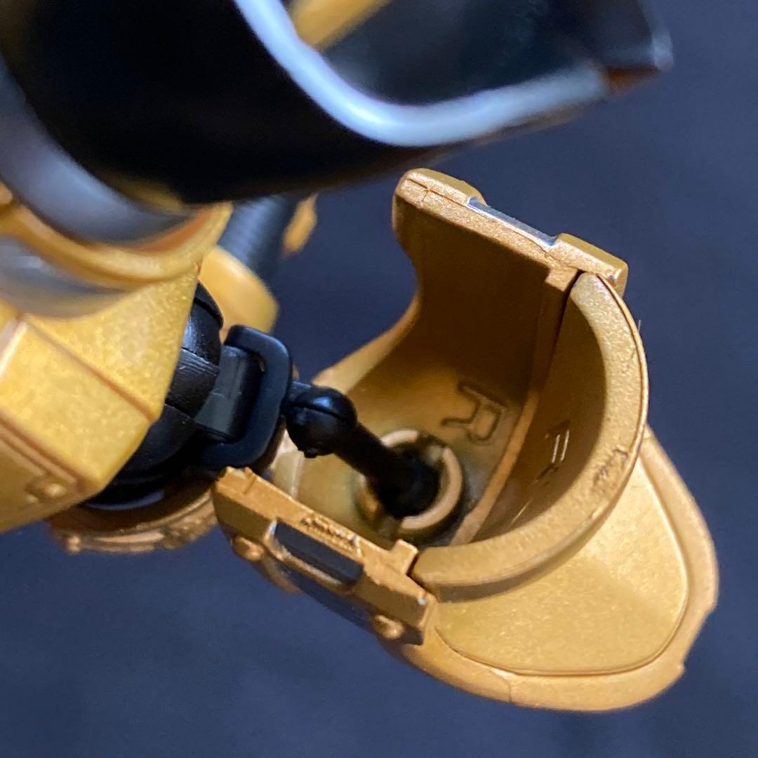 S.H.Figuarts 仮面ライダーブレイド 剣 キングフォーム フィギュア