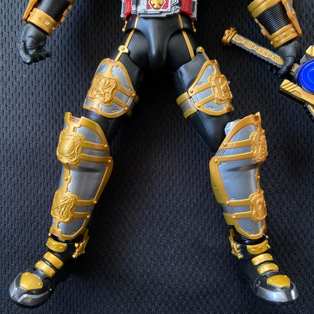 S.H.Figuarts 仮面ライダーブレイド 剣 キングフォーム フィギュア