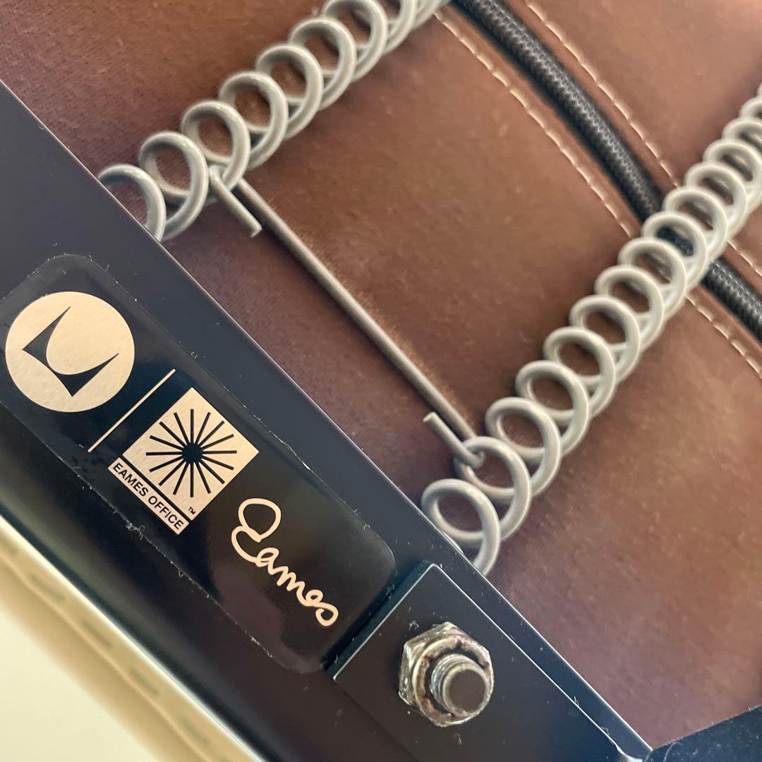 イームズ　コンパクトソファ　color guade(張り地) ハーマンミラー