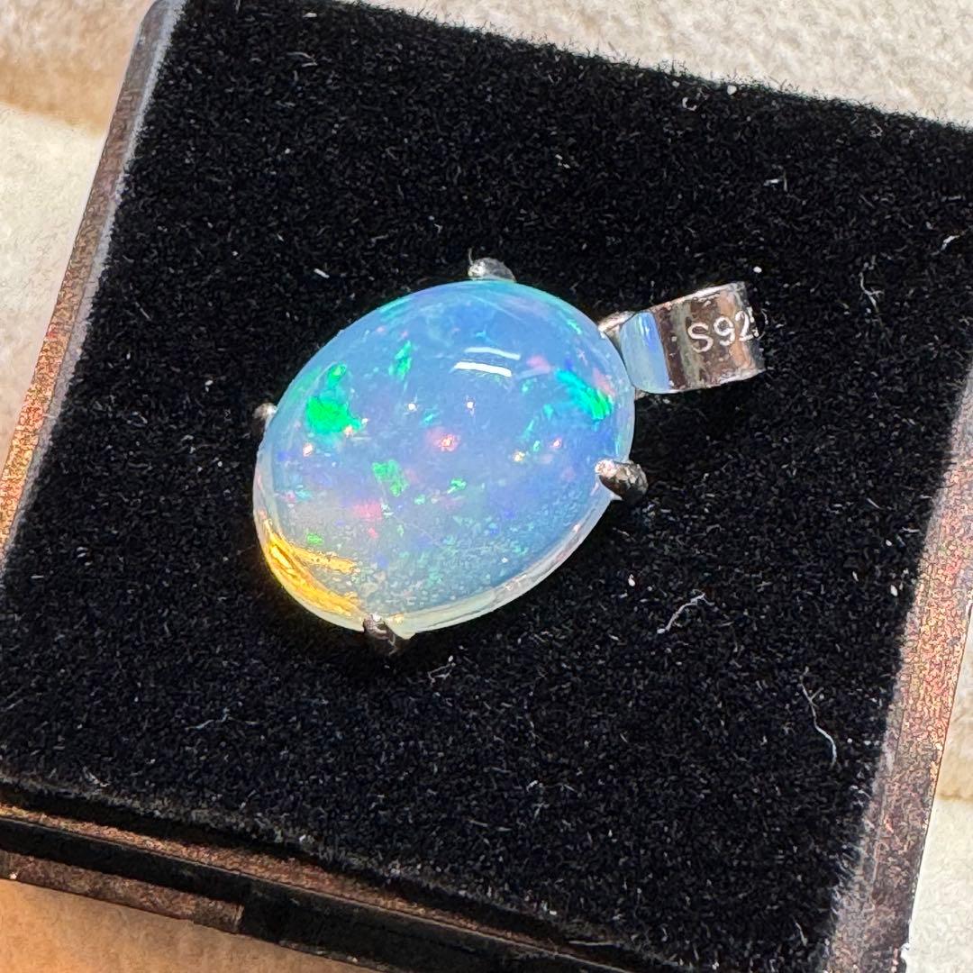 天然石エチオピアオパール　ペンダントトップハンドメイド　Silver925 52