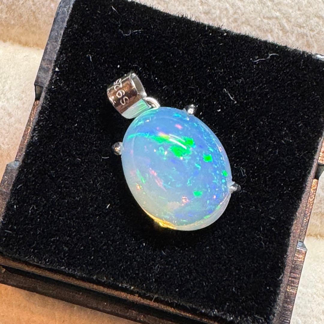 天然石エチオピアオパール　ペンダントトップハンドメイド　Silver925 52