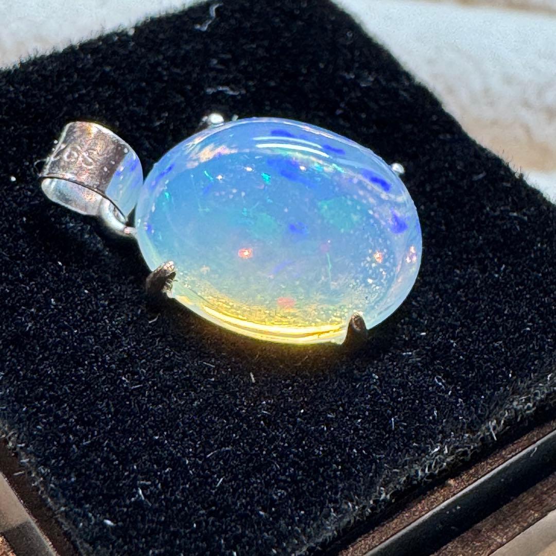 天然石エチオピアオパール　ペンダントトップハンドメイド　Silver925 52