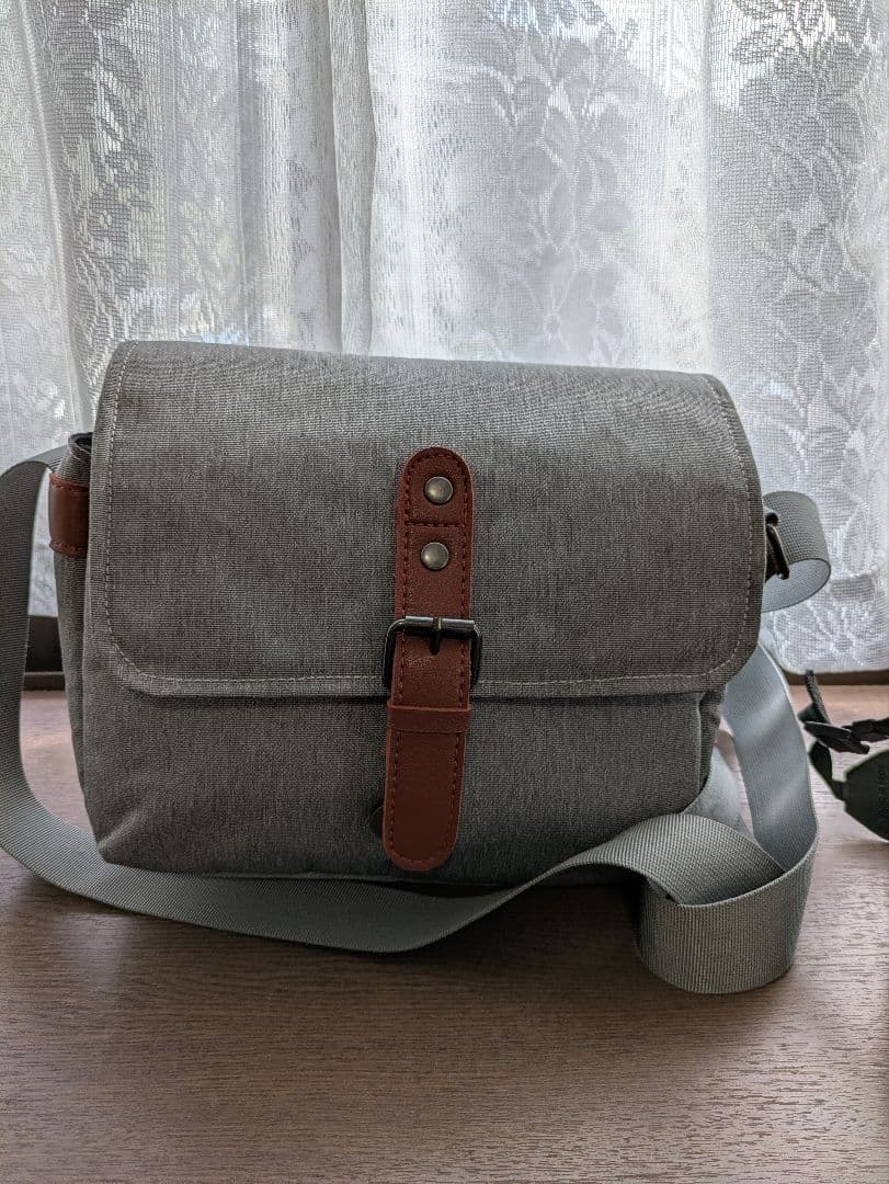 Canon EOS デジタル一眼レフカメラとバッグセット