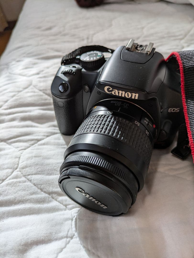 Canon EOS デジタル一眼レフカメラとバッグセット