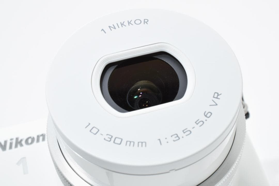 ■美品■Nikon ニコン 1 S2 ホワイト レンズキット