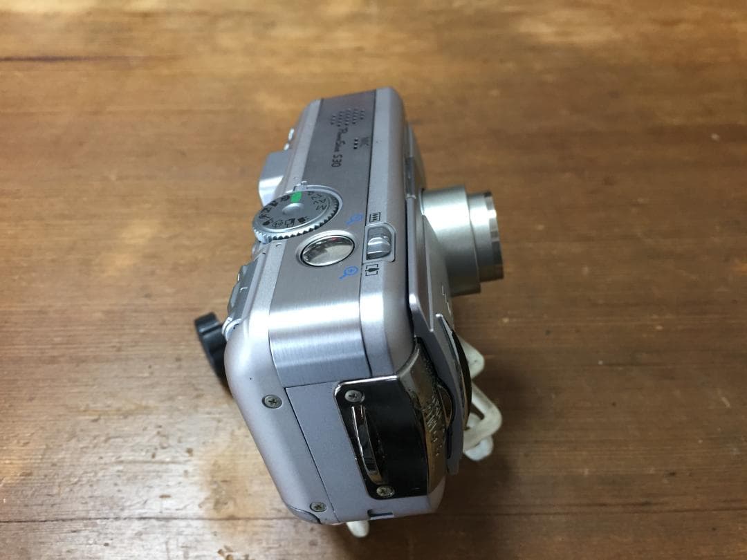 良品 撮影画像あり　Canon　PowerShot S30　付属品あり　液晶綺麗