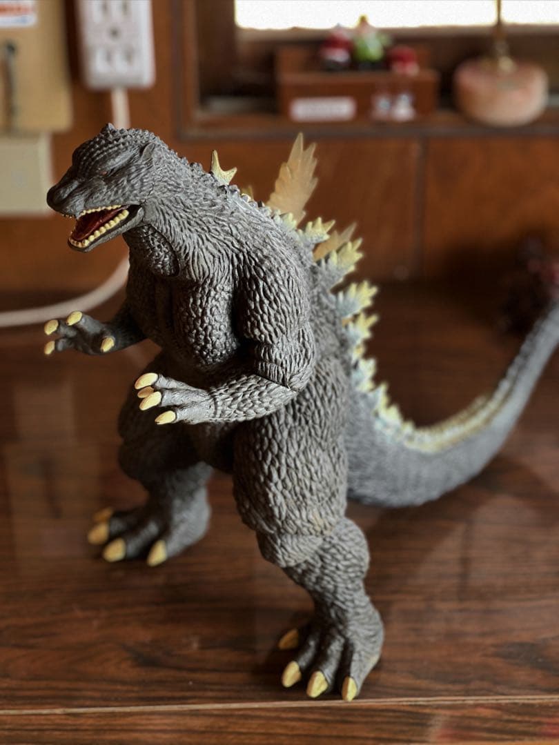 ゴジラ フィギュア