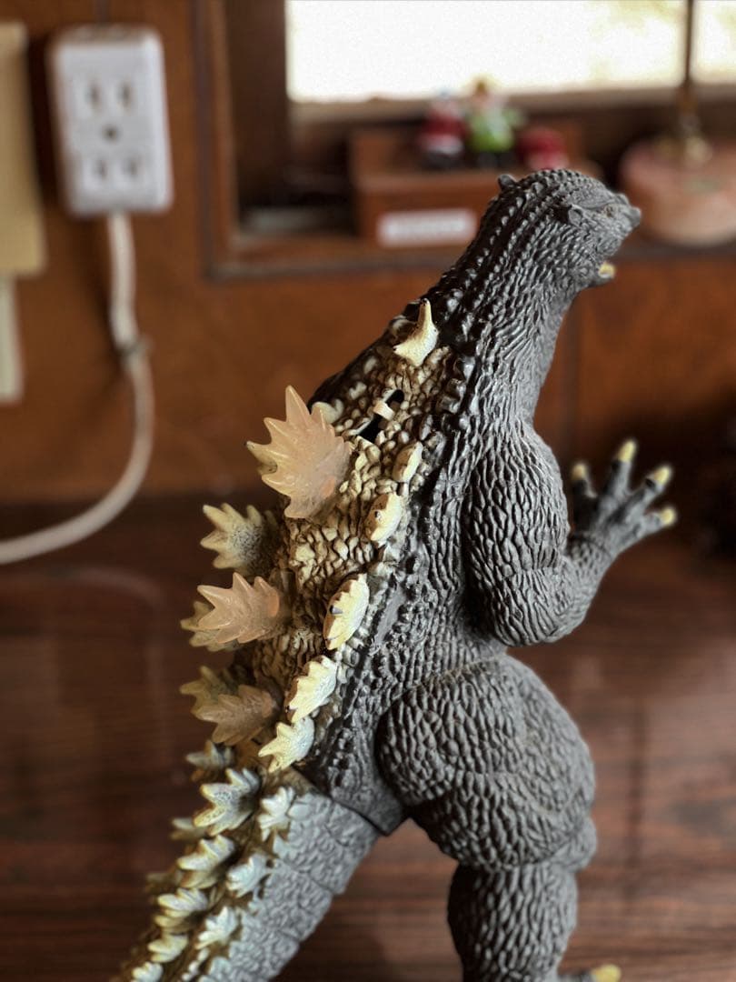 ゴジラ フィギュア