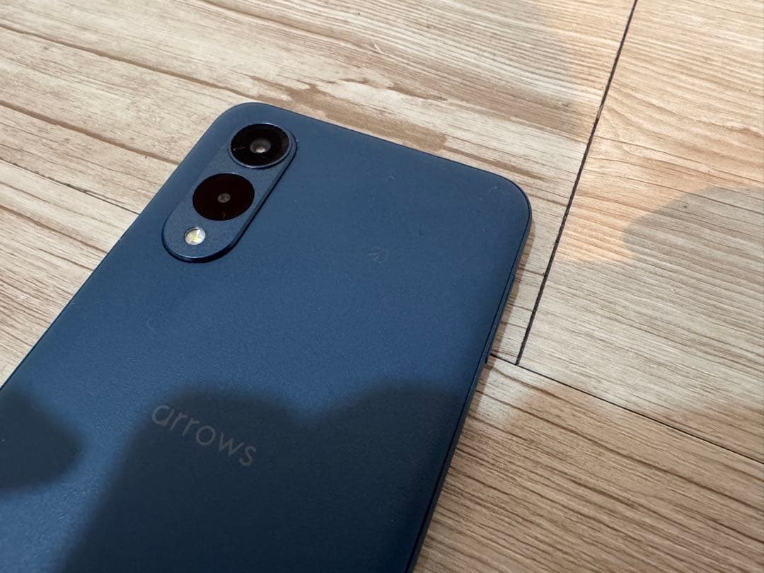 arrows We2 F-52E 5G対応 初心者・シニア向けスマホ