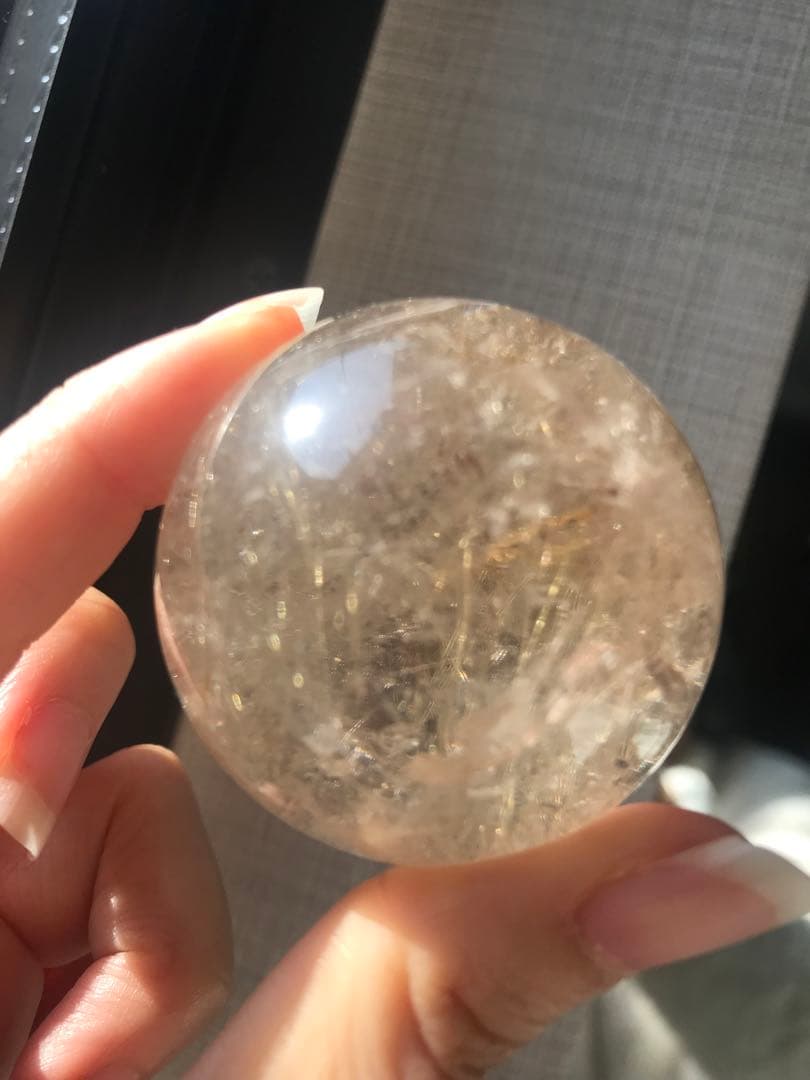 ☘️超レア❤︎虹入り❤︎黄金の輝き　ゴールドルチルクォーツ 丸玉　天然石