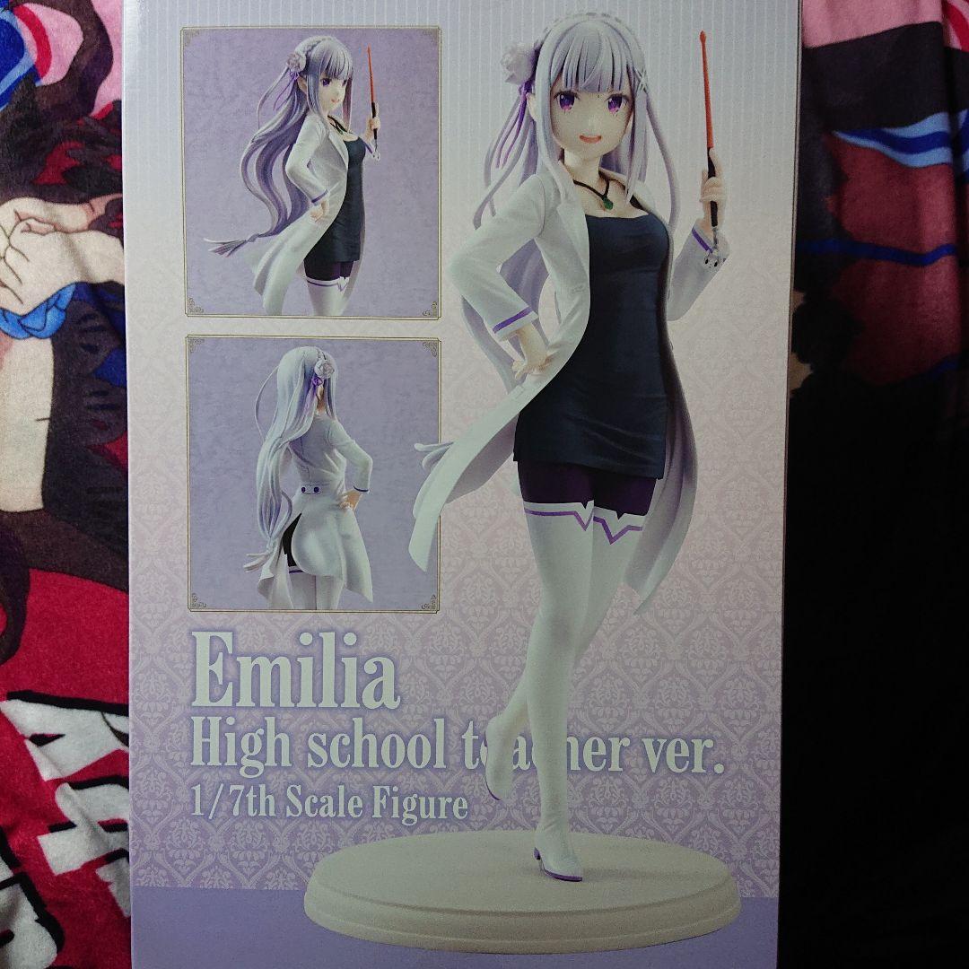 Reゼロ エミリア 教師ver. 1/7スケールフィギュア