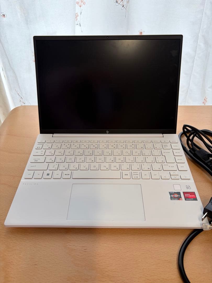 【極美品】HP Pavilion Aero 13-be ホワイト 13.3型