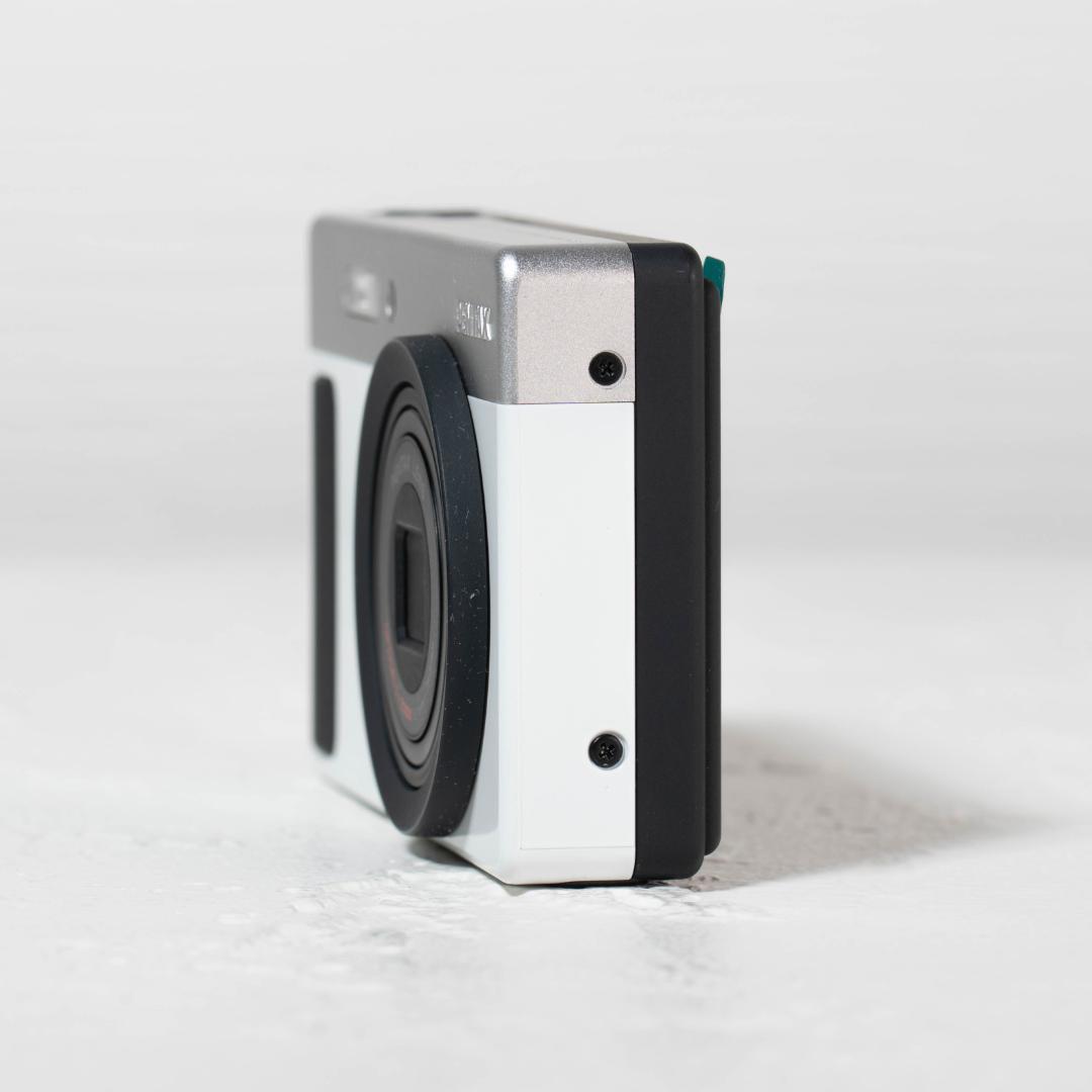 【可愛いすぎるコンデジ】PENTAX optio H90 ホワイト×シルバー