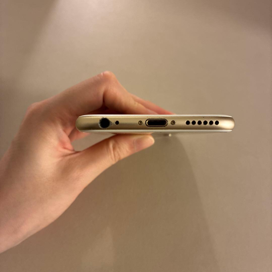 Apple iPhone6s ゴールド
