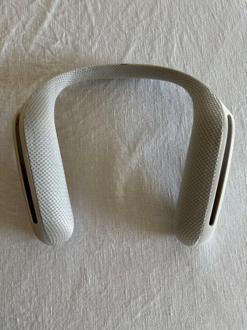 SONY ソニー　TV用ヘッドホン　ウェアラブルネックスピーカー SRSWS1