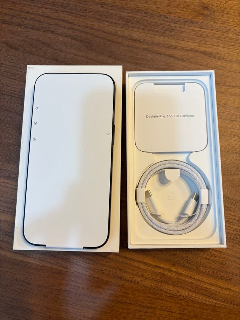 【新品未使用】iPhone 15 ブラック 256GB 本体 SIMフリー