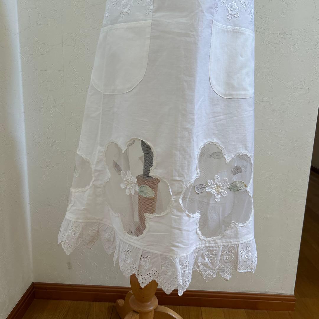 さえら レースお花モチーフ付きヴィンテージ チュールエプロン