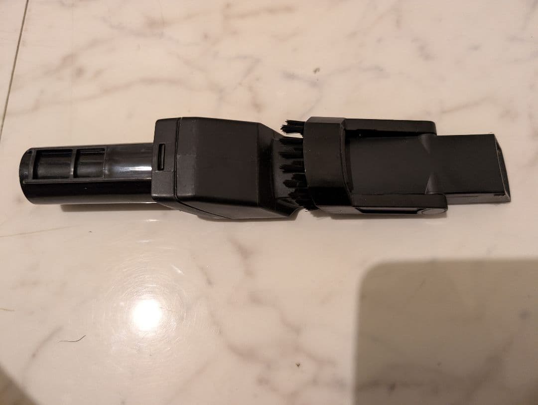 ラ*ン様 Shark CS151JAE コードレス掃除機 ドック付 動作品 美品