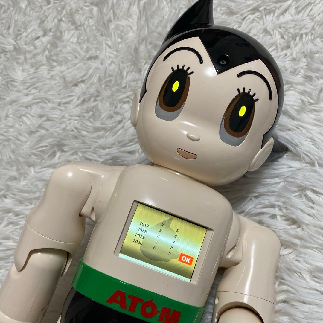 講談社　コミュニケーションロボット ATOM キャリーケース付