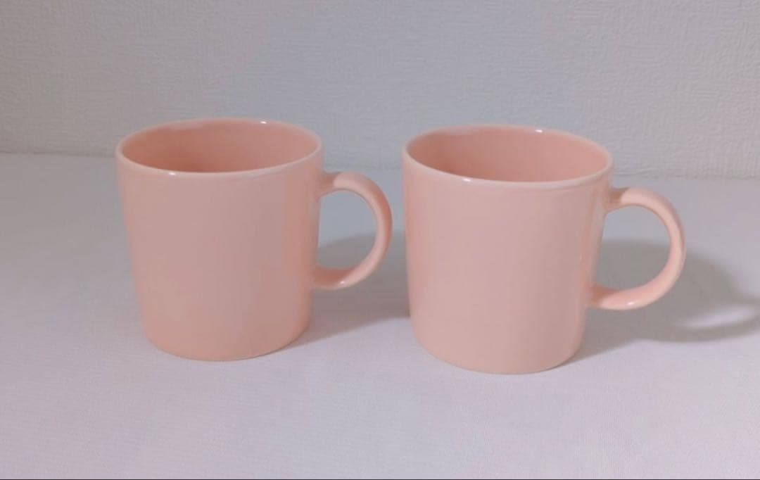 イッタラ/福袋　可愛い色合いのシンプルな食器セット