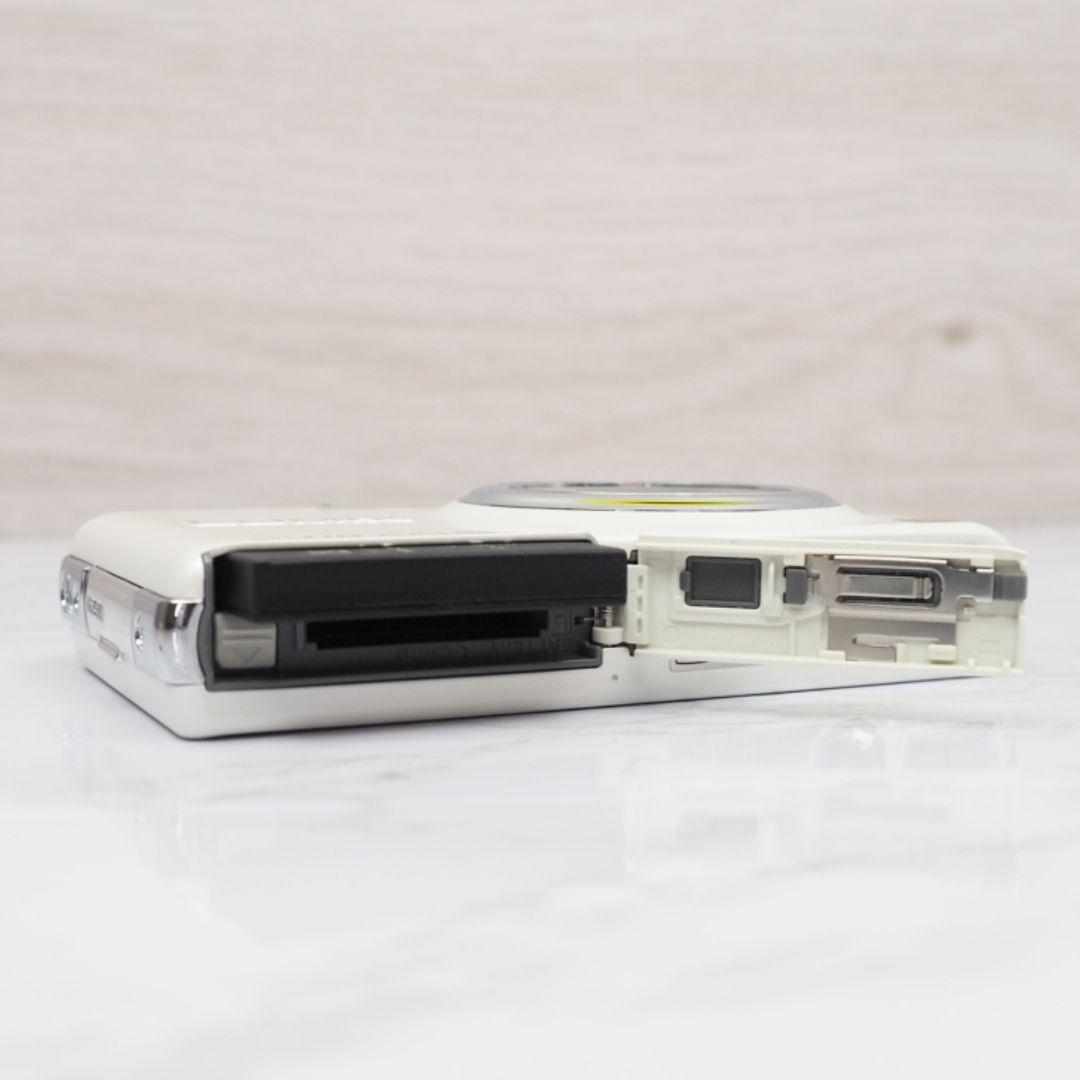 ✨️LUMIX DMC-FX77 動作確認済 コンデジ オールド リリーホワイト