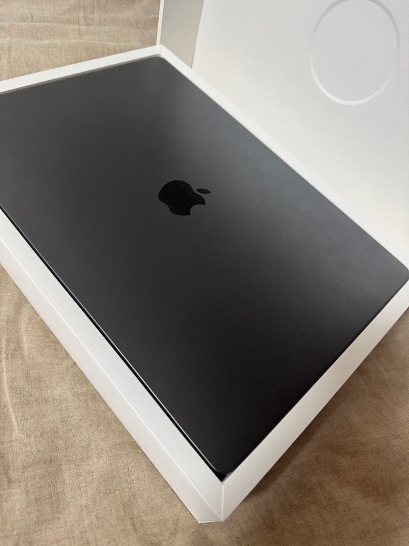 MacBook Pro M4 Pro メモリ24GB/SSD1TB 16インチ