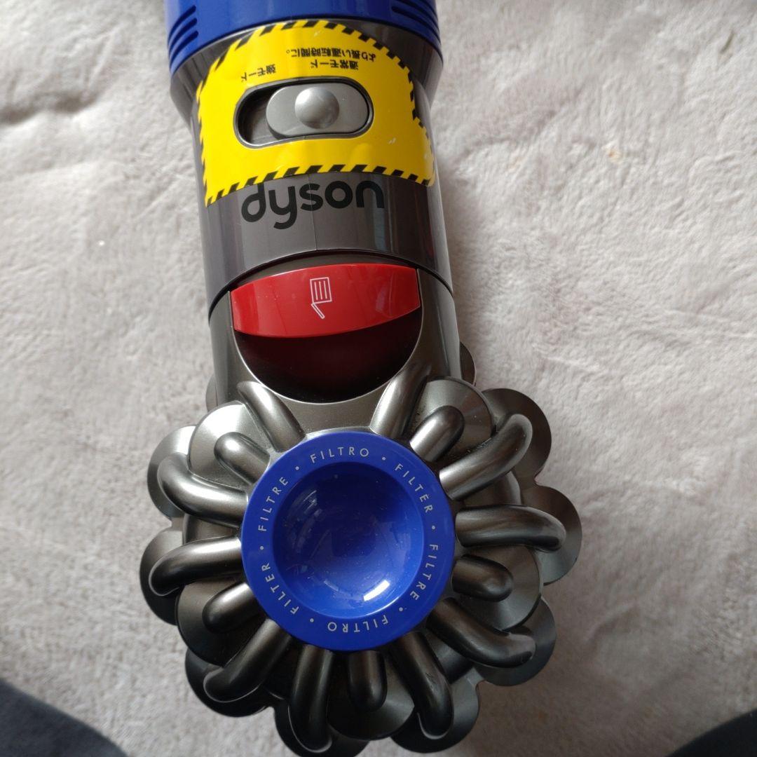 Dyson V8スリム　スティッククリーナー本体 各種アタッチメント付き