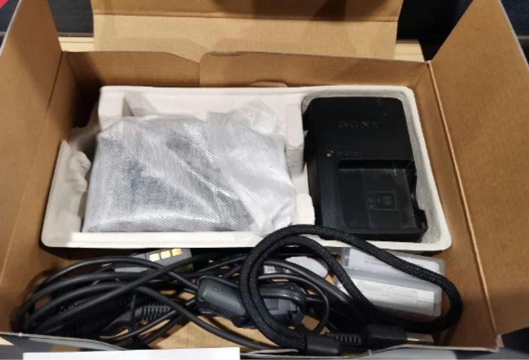 Sony Cyber-shot DSC-HX5V デジタルカメラ