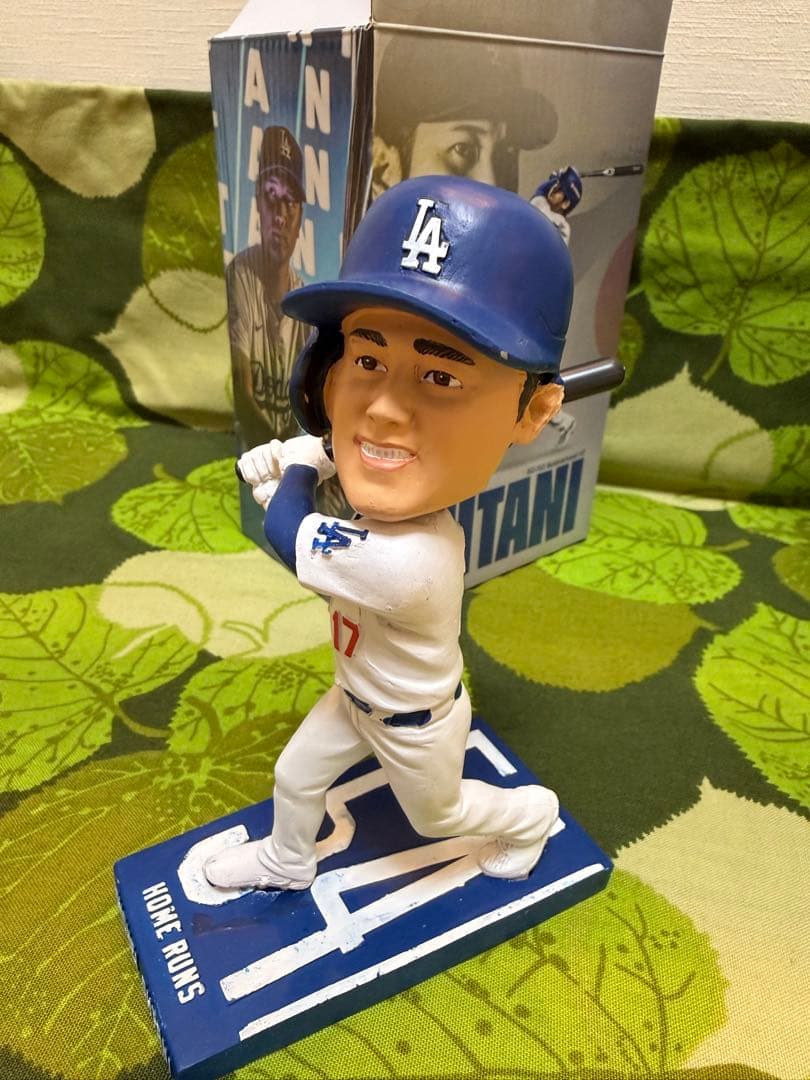 大谷翔平 50/50記念ボブルヘッド 2体セット（ドジャースタジアム配布品）