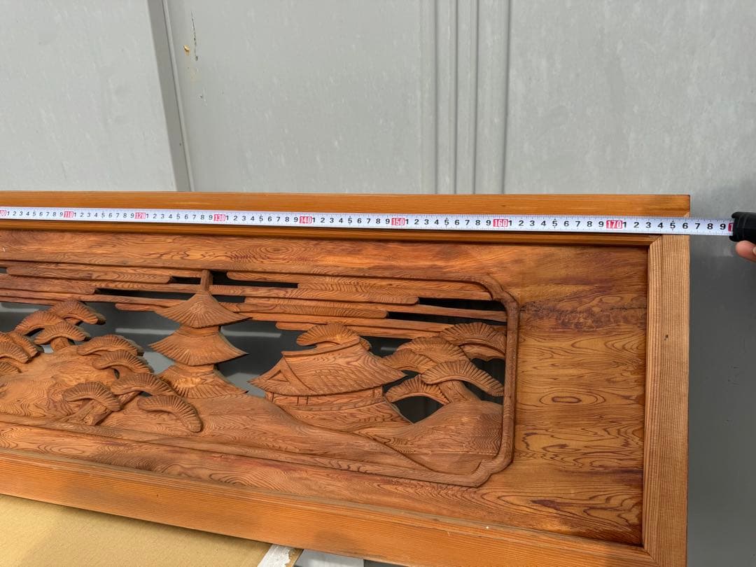 木製彫刻 山と寺院の装飾品 約90cm