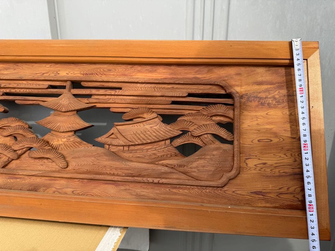 木製彫刻 山と寺院の装飾品 約90cm
