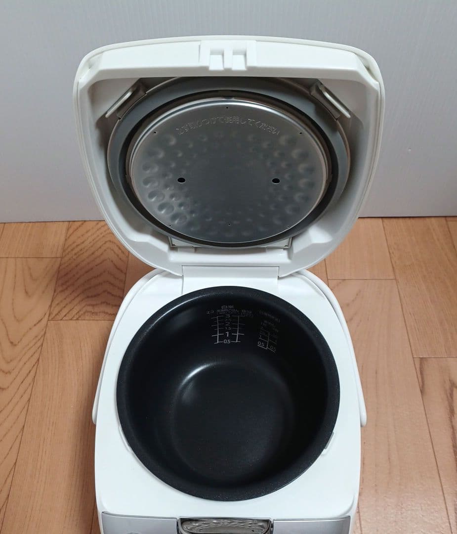 良品　TIGER タイガー IH炊飯ジャー JPF-A55 炊きたて 炊飯器