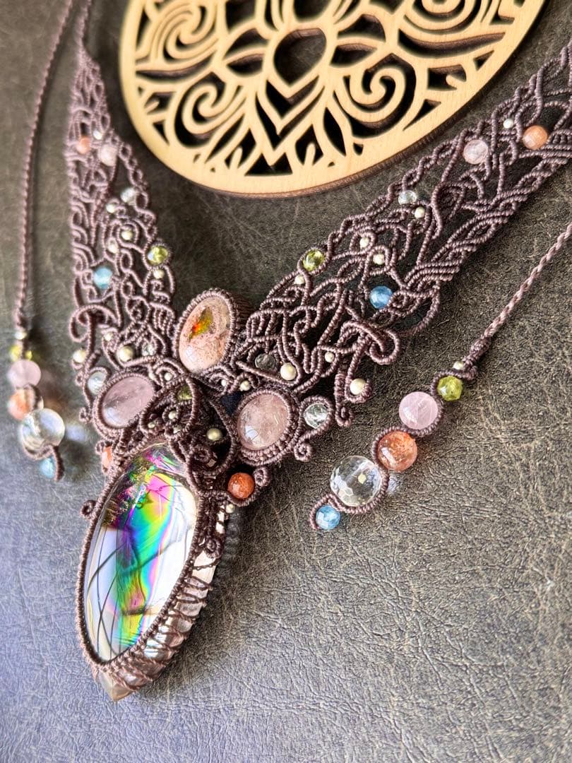 アイリスクォーツ＆♡カンテラオパール＆モルガナイトのマクラメ編みネックレス♡