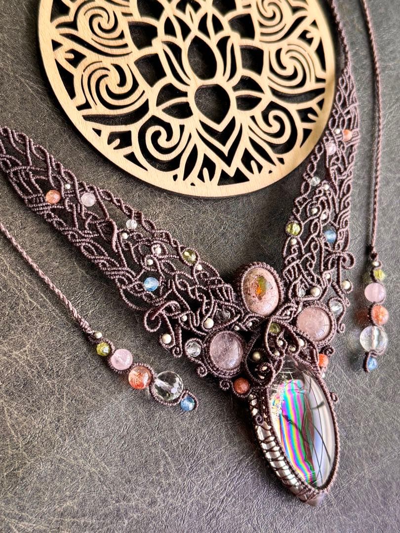 アイリスクォーツ＆♡カンテラオパール＆モルガナイトのマクラメ編みネックレス♡