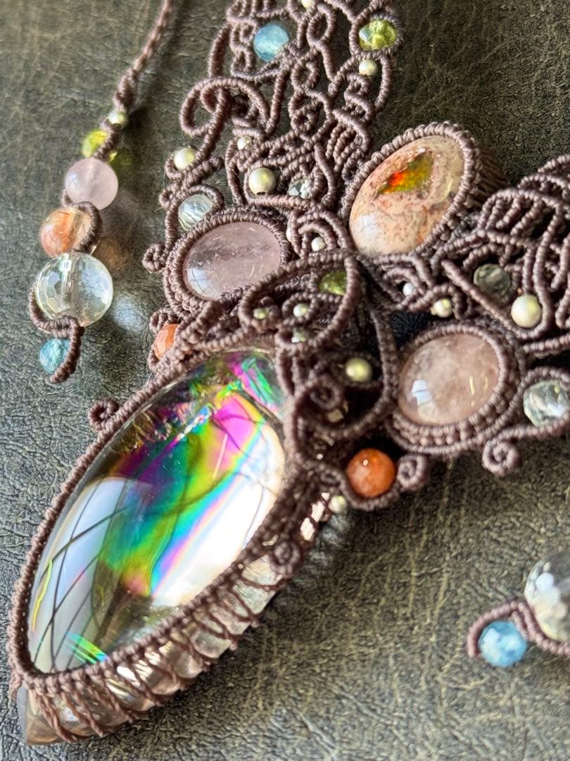 アイリスクォーツ＆♡カンテラオパール＆モルガナイトのマクラメ編みネックレス♡