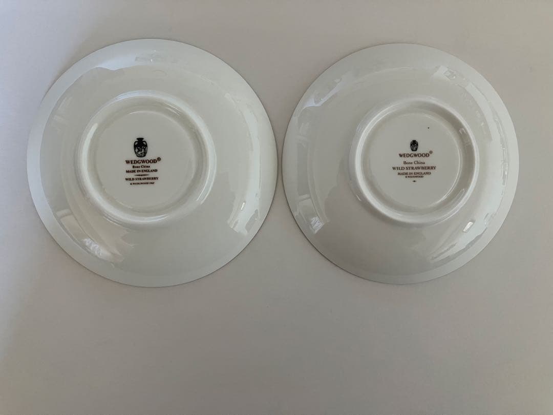 ウェッジウッド　ワイルドストロベリー　カップ&ソーサー2客セット