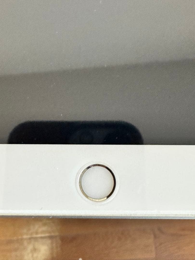 値下★Apple iPad 第5世代 32GB Wi-Fiセルラー