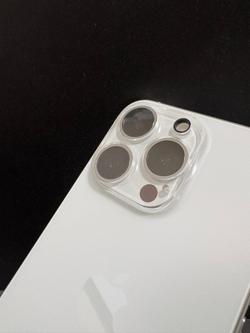 iPhone 15 Pro 128GB ホワイトチタニウムSIMフリー