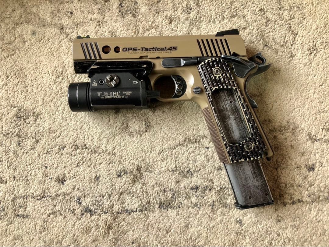 東京マルイ　OPSタクティカル.45 sotac レーザー