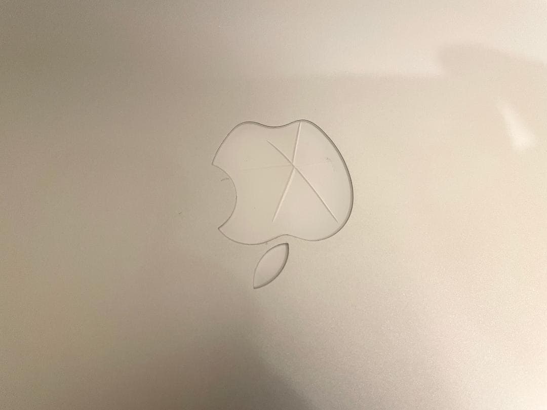 MacBook Pro 15\"　2015　i7　16GB　251GB