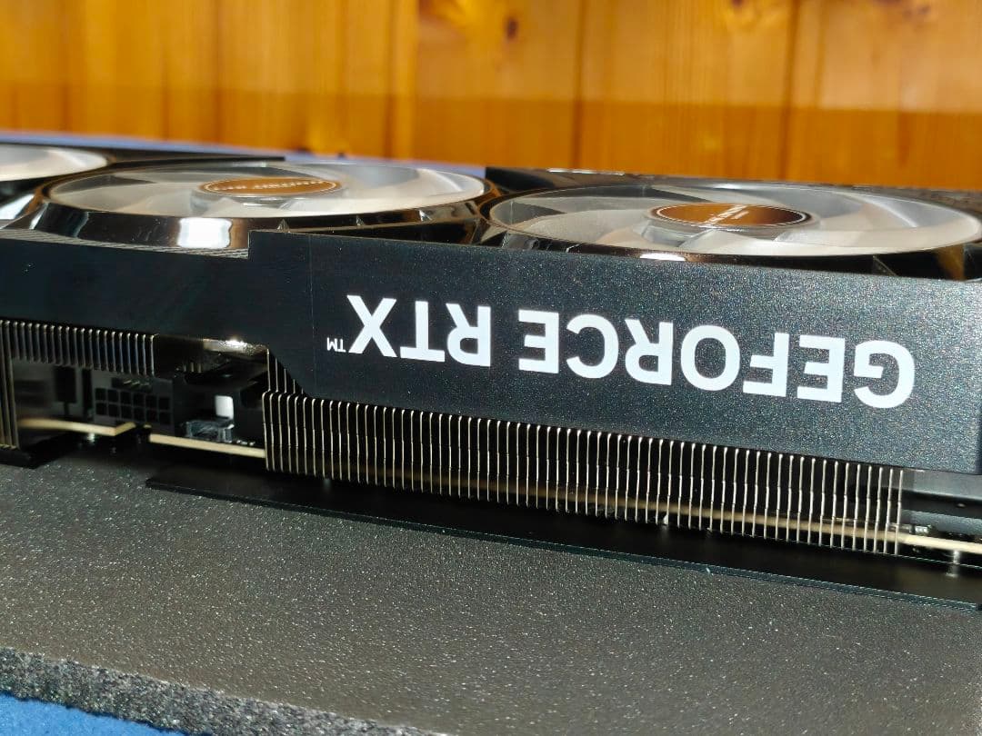 【極美品】玄人志向 GARAKURO GeForce RTX 5070Ti