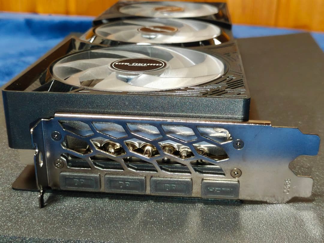 【極美品】玄人志向 GARAKURO GeForce RTX 5070Ti