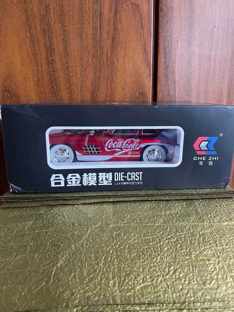 未使用箱付コカコーラ1/24ベンツ300SLダイキャストガルウィング希少モデル!