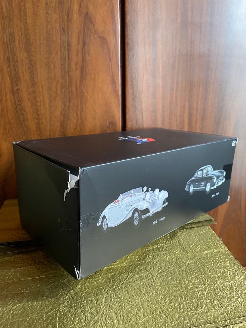 未使用箱付コカコーラ1/24ベンツ300SLダイキャストガルウィング希少モデル!