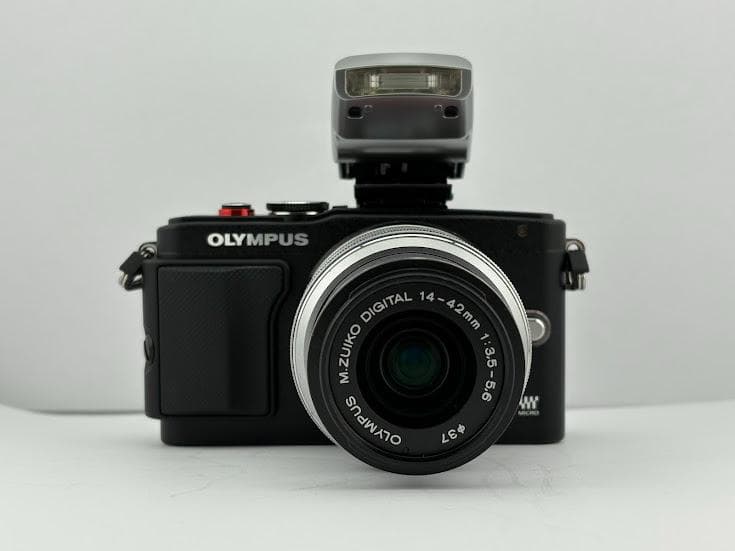 ★極上品★オリンパス PEN lite E-PL6 レンズキット★付属品多数★