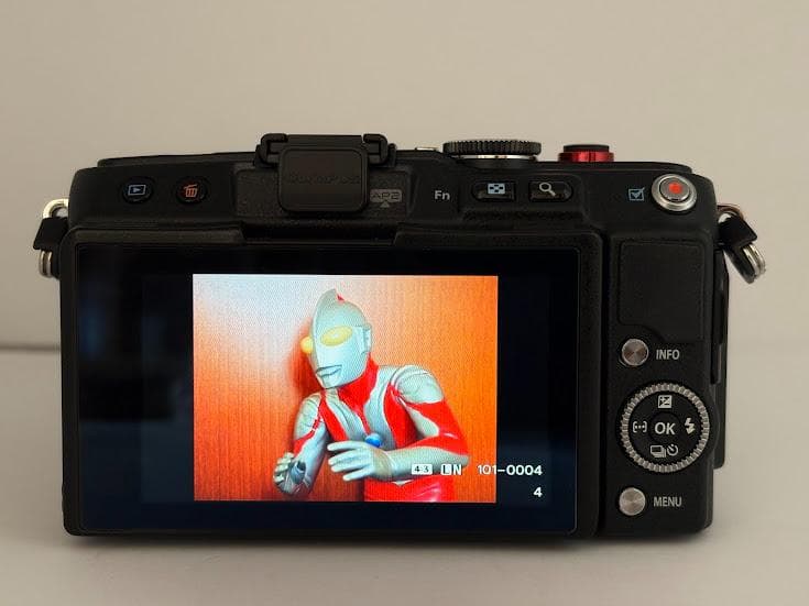 ★極上品★オリンパス PEN lite E-PL6 レンズキット★付属品多数★