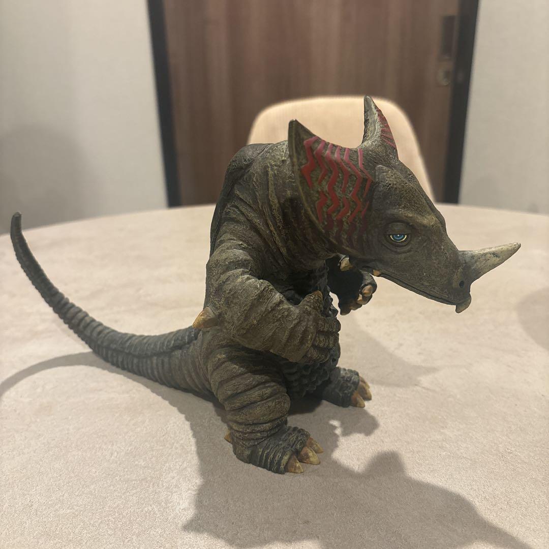 Fゴモラ おとなりのかいじゅう フィギュア17cm ウルトラ怪獣