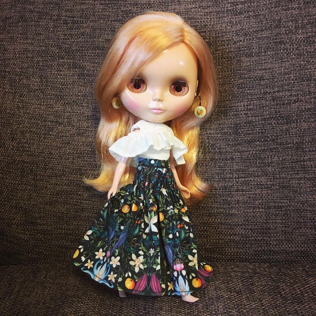 16 特別価格　夏柄ギャザーマキシスカート　リカちゃん　ブライス